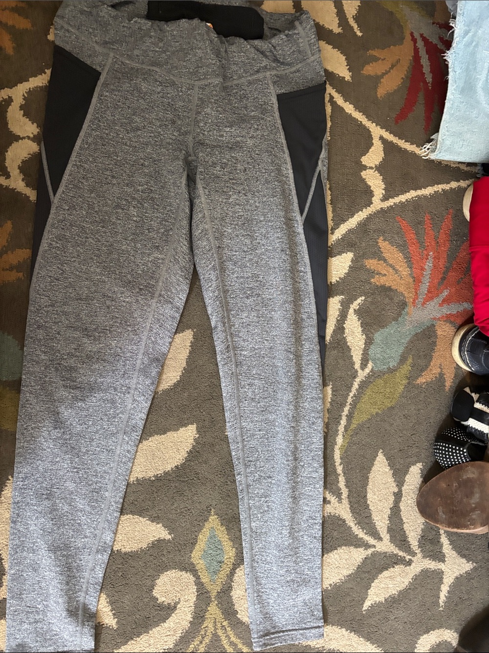 Lucy Gray & Black Athletic Leggings